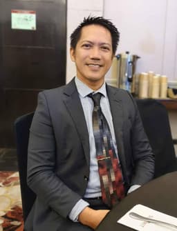 DR. ELYMAR ARTICONA PASCUAL