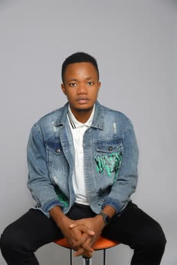 CHINONYE ALEX ΕΚPENDU